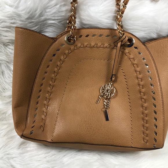 Jessica Simpson Gwen - Picture 1 of 5